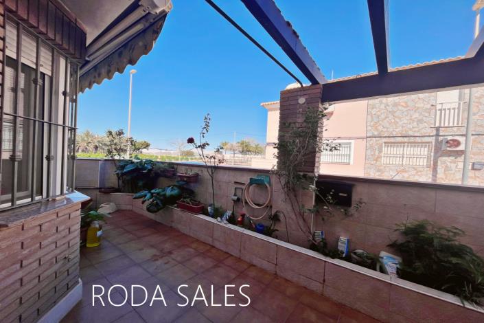 Image No.5-3 Bed Townhouse for sale