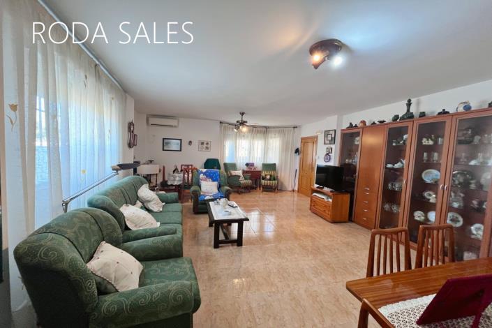 Image No.9-3 Bed Townhouse for sale