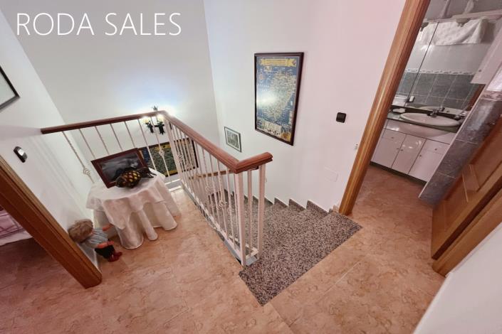 Image No.22-3 Bed Townhouse for sale