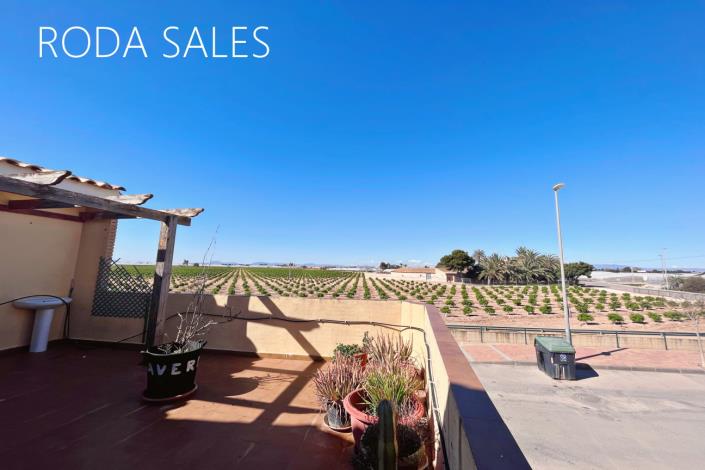 Image No.32-3 Bed Townhouse for sale