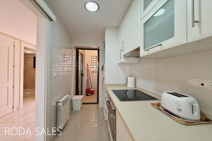 Image No.8-2 Bed Townhouse for sale