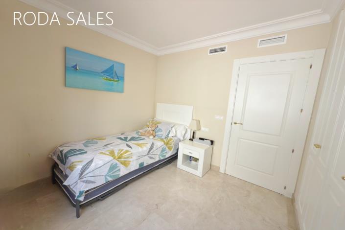 Image No.5-3 Bed Villa / Detached for sale