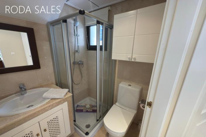 Image No.6-3 Bed Villa / Detached for sale