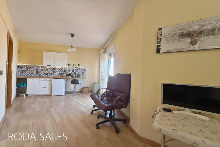 Image No.18-3 Bed Semi-Detached for sale