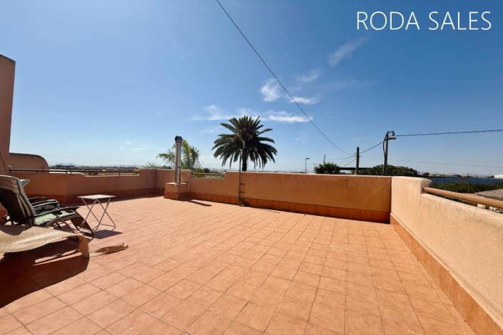 Image No.21-3 Bed Semi-Detached for sale