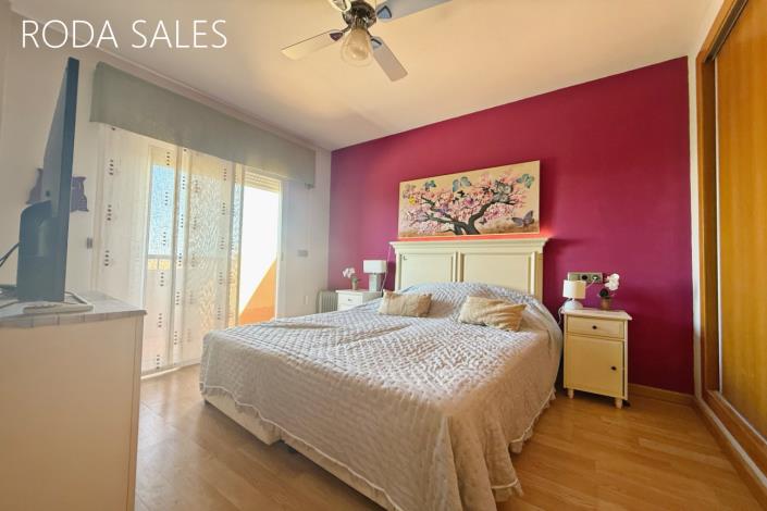 Image No.13-3 Bed Semi-Detached for sale