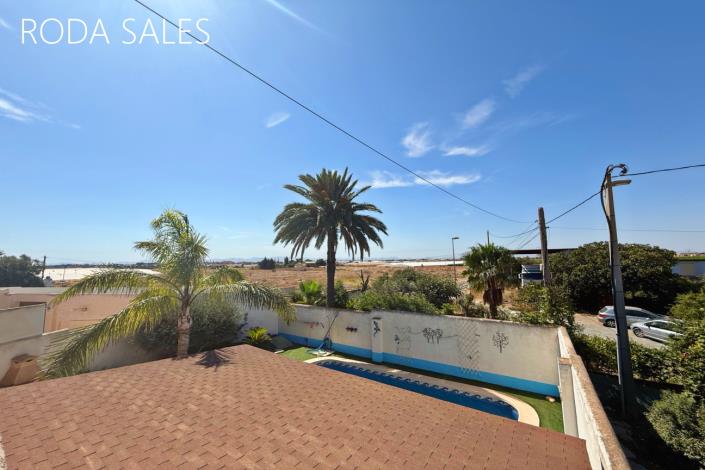 Image No.23-3 Bed Semi-Detached for sale