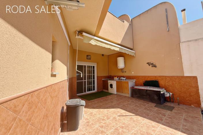 Image No.29-3 Bed Semi-Detached for sale