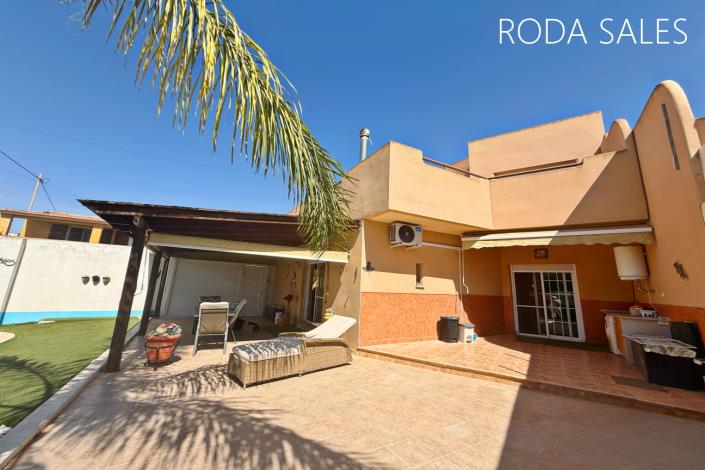 Image No.31-3 Bed Semi-Detached for sale