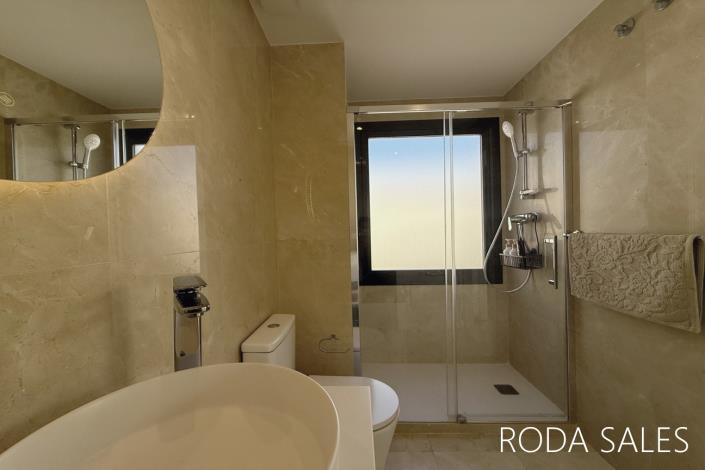 Image No.38-2 Bed Duplex for sale