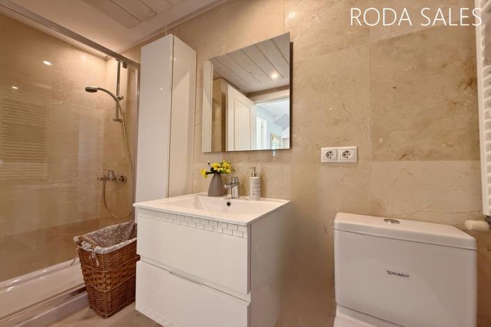 Image No.4-2 Bed Duplex for sale