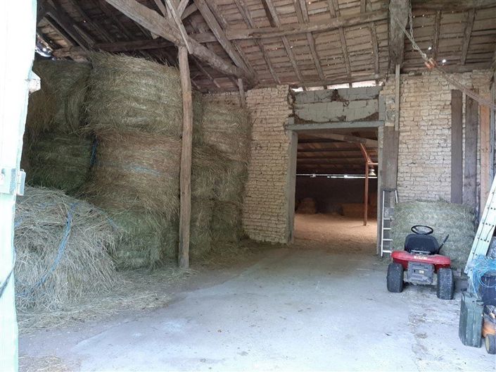 Image No.30-9 Bed Chateaux for sale