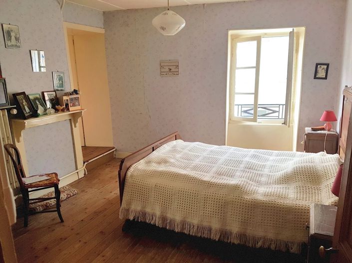 Image No.11-4 Bed House for sale