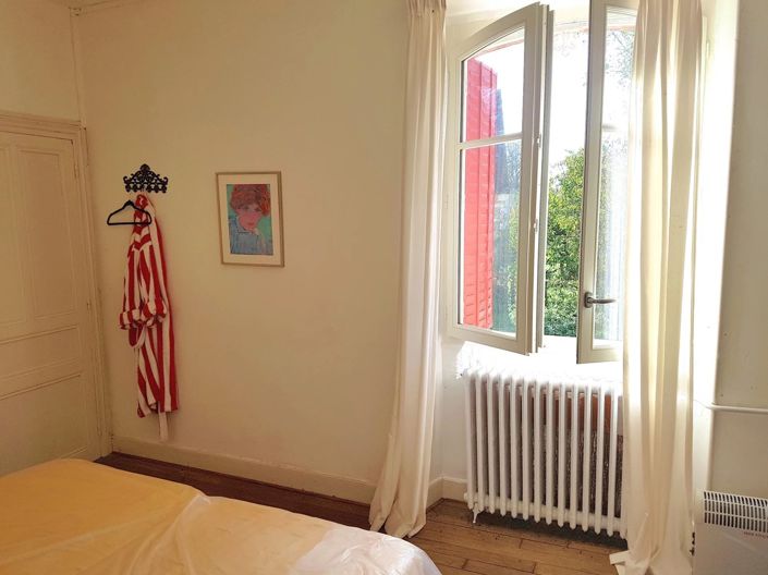 Image No.10-4 Bed House for sale