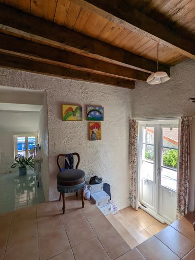 Image No.20-6 Bed House for sale