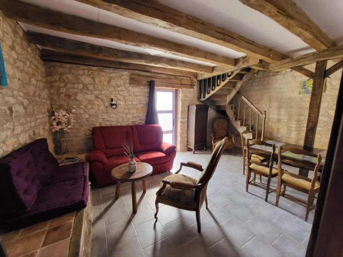 Image No.17-5 Bed House for sale