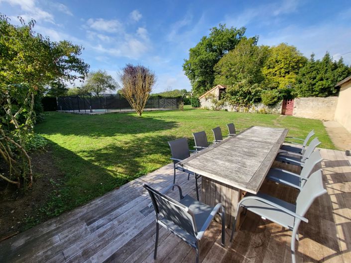 Image No.10-8 Bed House for sale