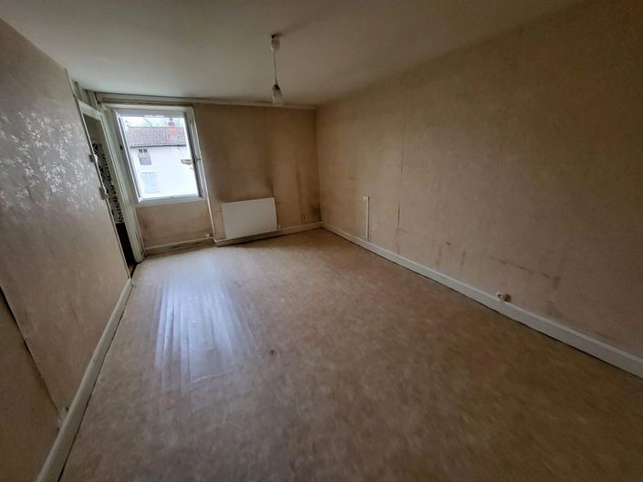 Image No.7-2 Bed Townhouse for sale