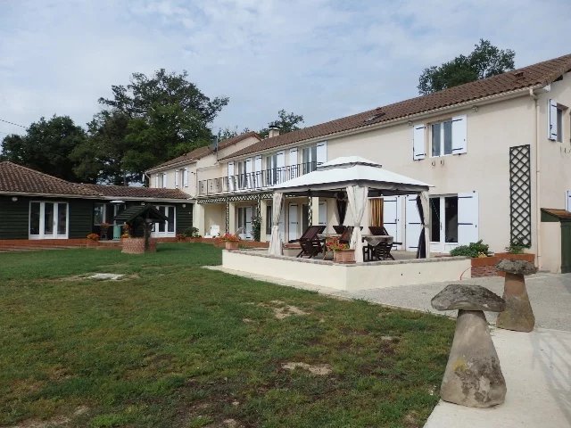 Image No.3-6 Bed House for sale