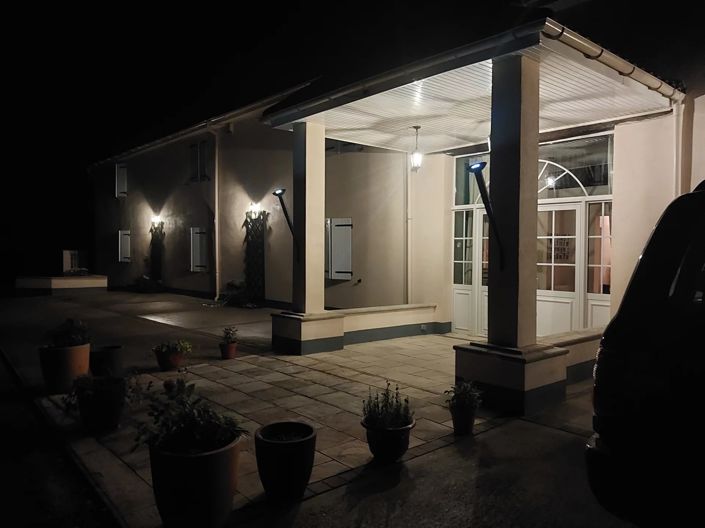 Image No.4-6 Bed House for sale