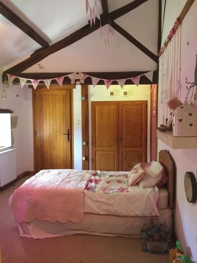 Image No.14-6 Bed House for sale