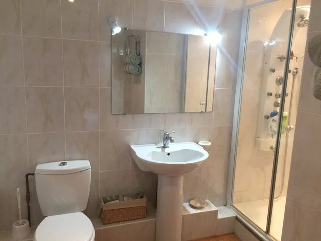 Image No.16-6 Bed House for sale