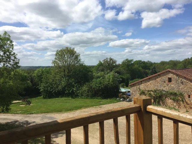 Image No.17-6 Bed House for sale