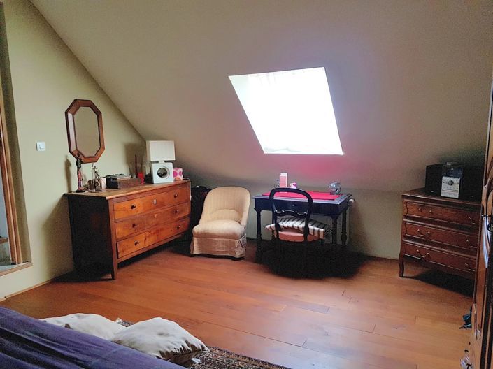 Image No.7-6 Bed House for sale