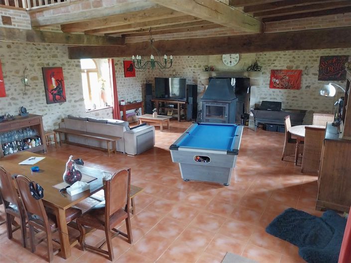 Image No.7-6 Bed House for sale