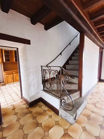 Image No.8-3 Bed House for sale