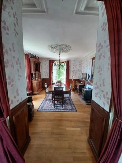 Image No.9-6 Bed House for sale