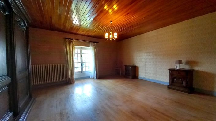 Image No.15-6 Bed House for sale