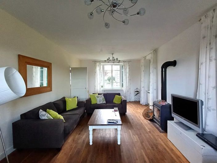 Image No.9-4 Bed House for sale