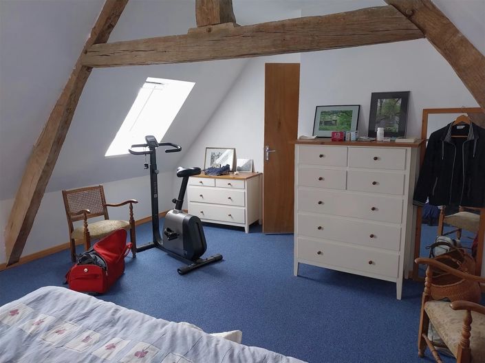 Image No.8-2 Bed House for sale