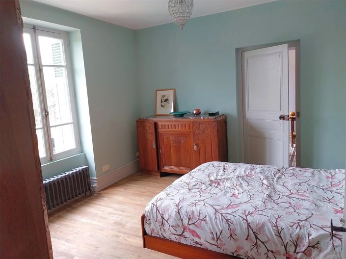 Image No.10-5 Bed House for sale