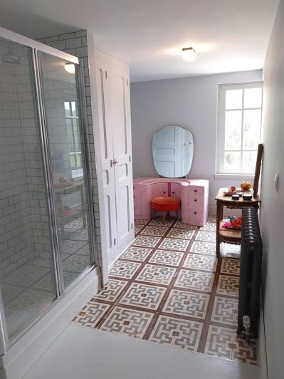 Image No.11-5 Bed House for sale