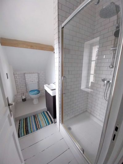 Image No.15-5 Bed House for sale