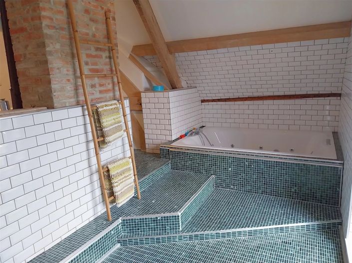 Image No.19-5 Bed House for sale