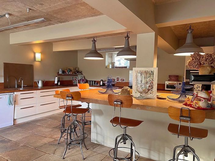 Image No.4-5 Bed House for sale