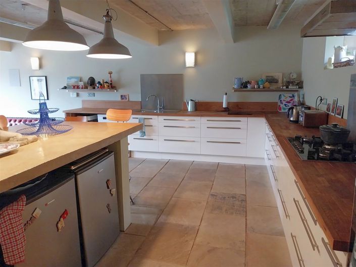 Image No.5-5 Bed House for sale