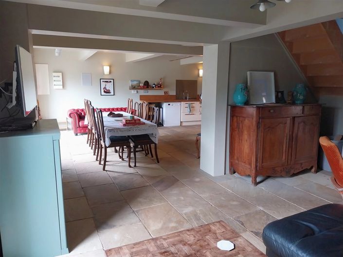 Image No.6-5 Bed House for sale