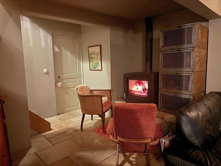 Image No.7-5 Bed House for sale