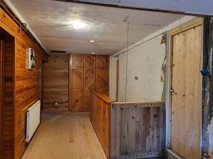 Image No.13-3 Bed House for sale