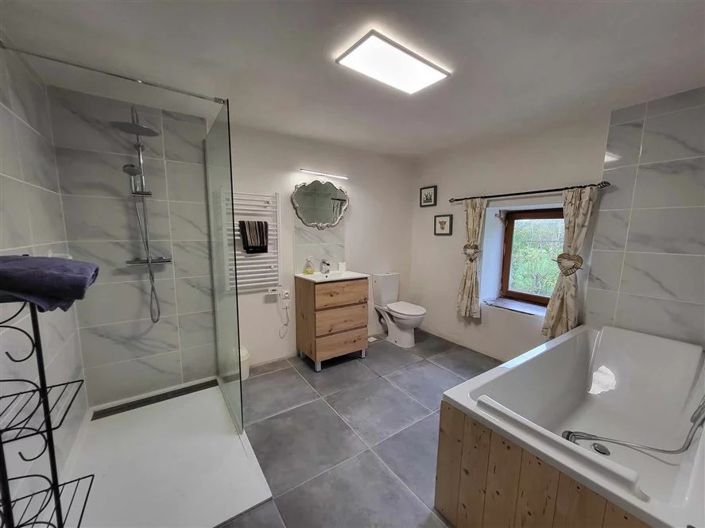 Image No.17-3 Bed House for sale