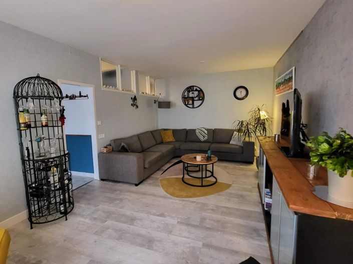 Image No.6-4 Bed House for sale