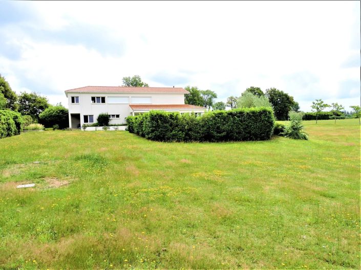 Image No.6-4 Bed Villa for sale