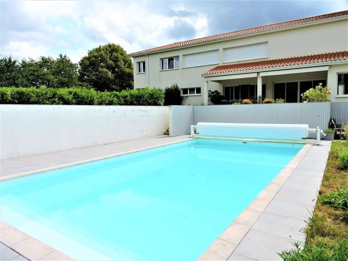 Image No.7-4 Bed Villa for sale