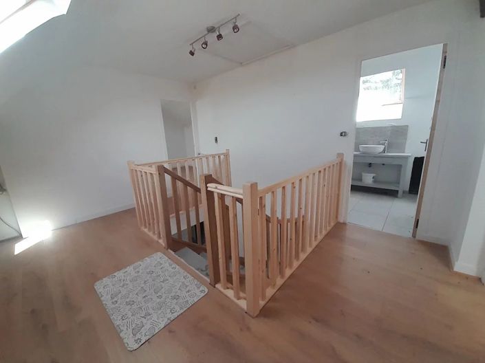 Image No.7-3 Bed House for sale