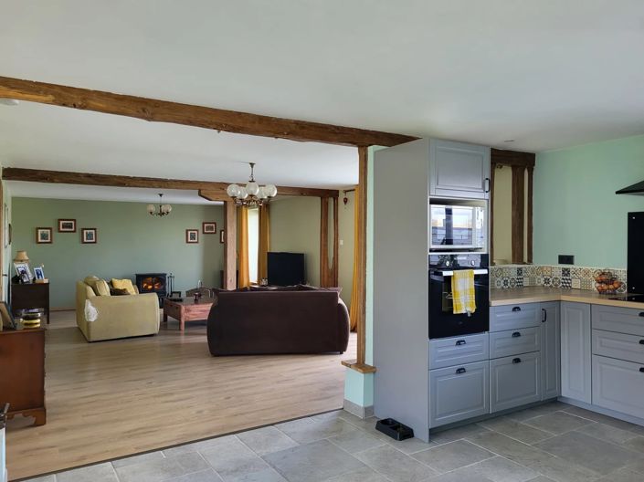 Image No.9-7 Bed Property for sale