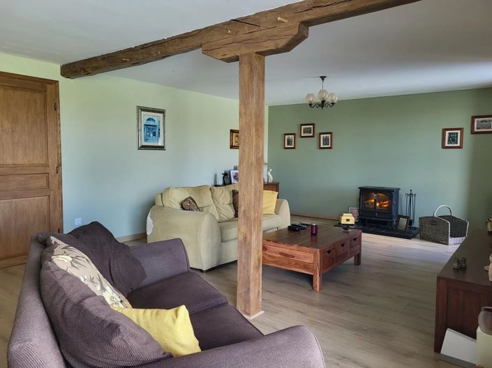 Image No.6-7 Bed Property for sale